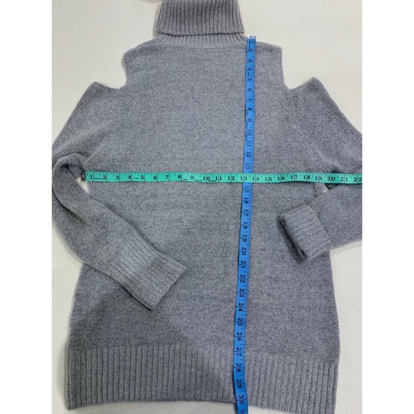 HAYDEN bare shoulders sweater size s/m - Picture 3 of 6